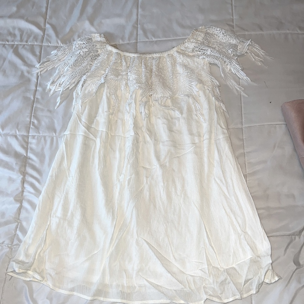 Off the shoulder lacy dress